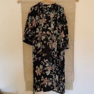 Navy/floral kimono shawl